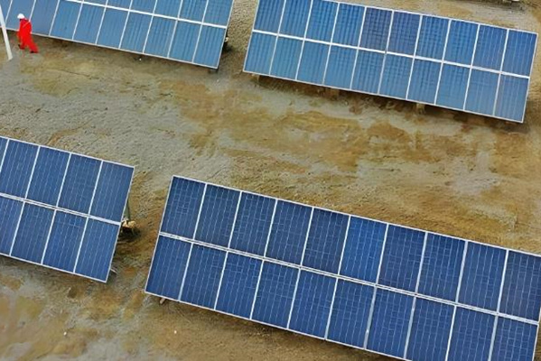 光伏發(fā)電廠家分享光伏組件的制作過程 圖1